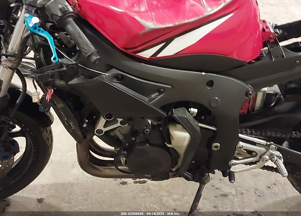 2004 YAMAHA YZFR6 VIN: JYARJ06EX4A018184