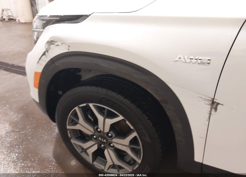 2021 KIA SELTOS VIN: KNDERCAA8M7140850