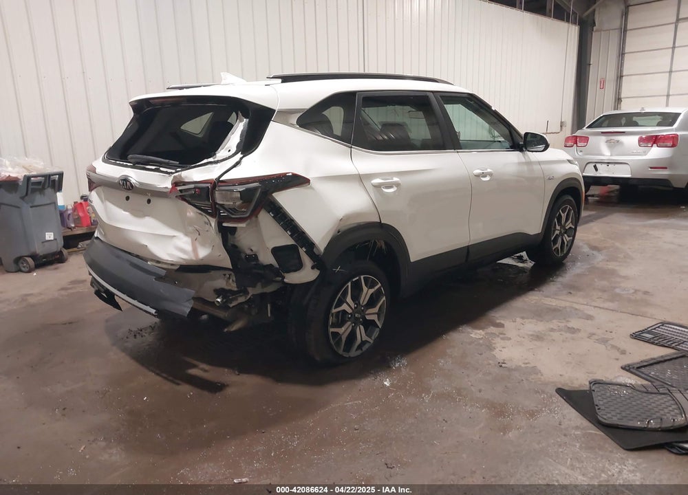 2021 KIA SELTOS VIN: KNDERCAA8M7140850