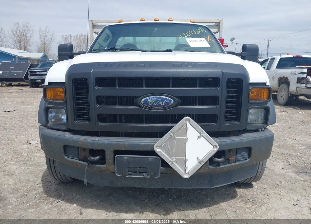 2010 FORD F-550 CHASSIS XL/XLT VIN: 1FDAF5HR1AEA55401
