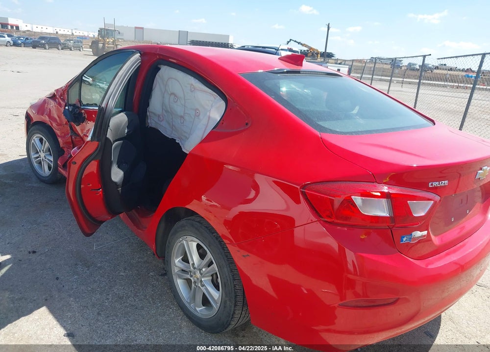 2018 CHEVROLET CRUZE LT AUTO VIN: 1G1BE5SM0J7178516