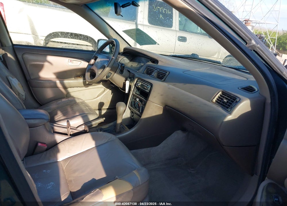 1998 TOYOTA CAMRY VIN: 4T1BF28K3WU050896