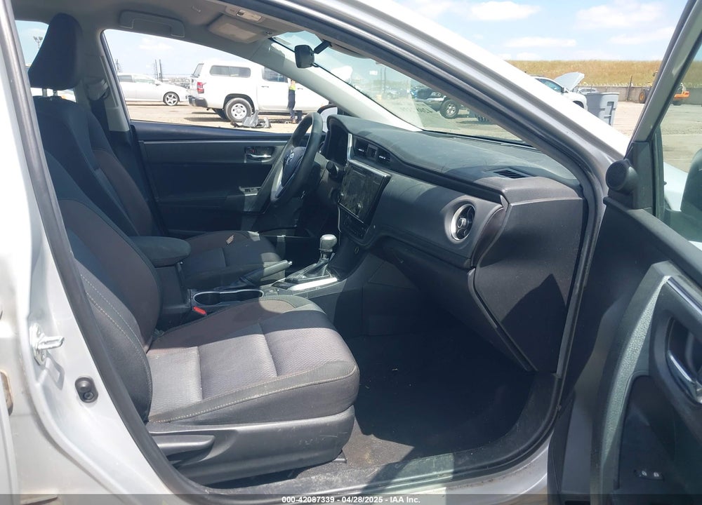 2019 TOYOTA COROLLA VIN: 2T1BURHEXKC143368
