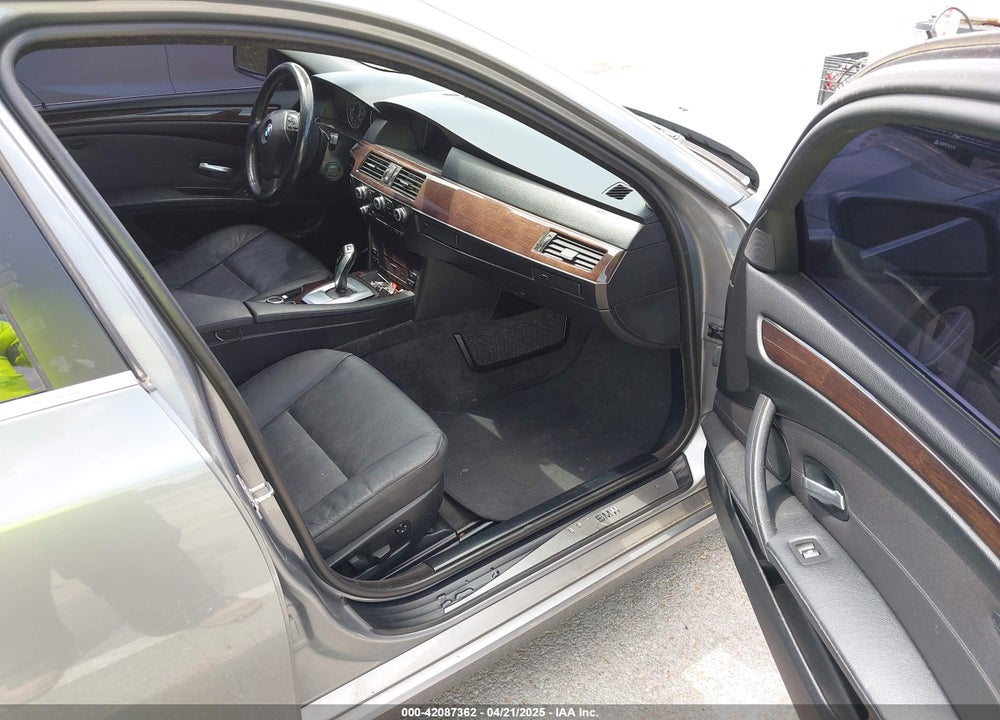 2010 BMW 528I VIN: WBANU5C52AC129062
