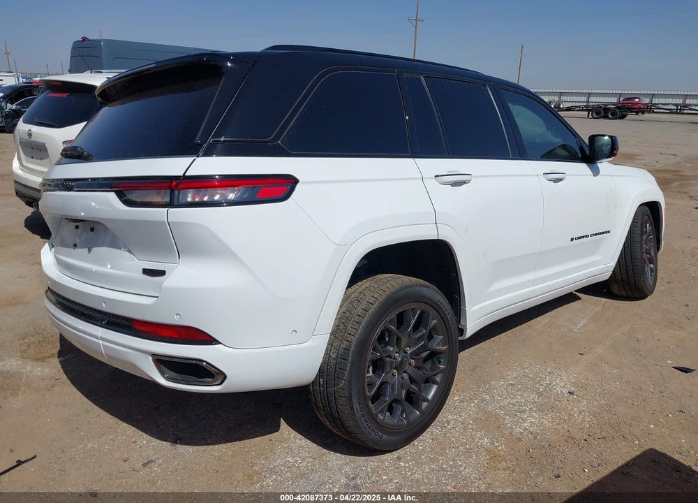 2025 JEEP GRAND CHEROKEE VIN: 1C4RJHEG3S8650597