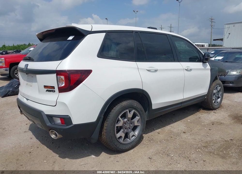 2023 HONDA PASSPORT VIN: 5FNYF8H62PB024269