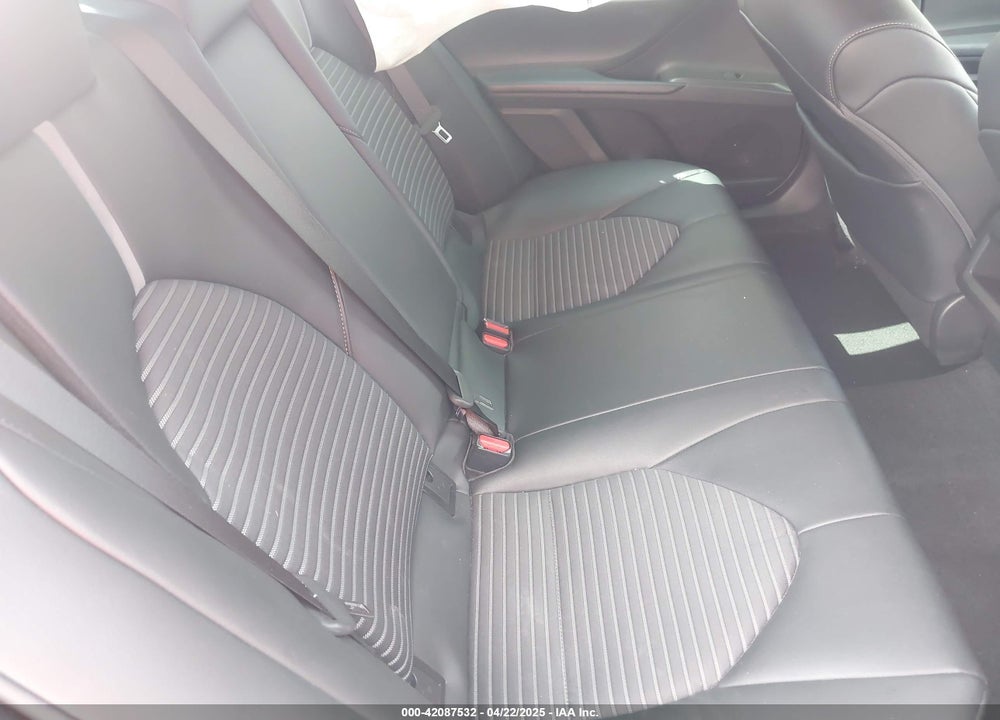 2021 TOYOTA CAMRY SE VIN: 4T1G11AK2MU417082