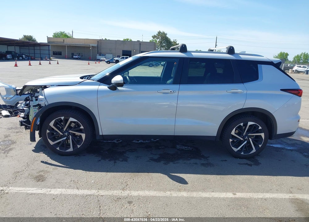 2022 MITSUBISHI OUTLANDER BLACK EDITION S-AWC/SE 2.5 S-AWC/SE LAUNCH EDITION S-AWC VIN: JA4J4UA80NZ038832