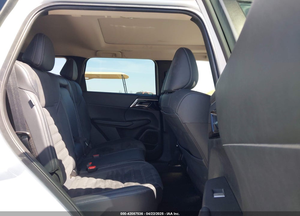 2022 MITSUBISHI OUTLANDER BLACK EDITION S-AWC/SE 2.5 S-AWC/SE LAUNCH EDITION S-AWC VIN: JA4J4UA80NZ038832