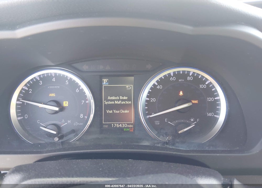 2019 TOYOTA HIGHLANDER VIN: 5TDJZRFH1KS567197