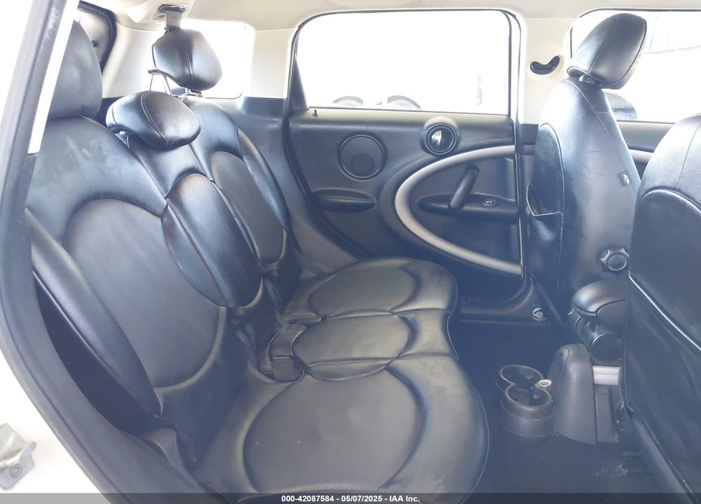 2016 MINI COUNTRYMAN VIN: WMWZB3C58GWR48662