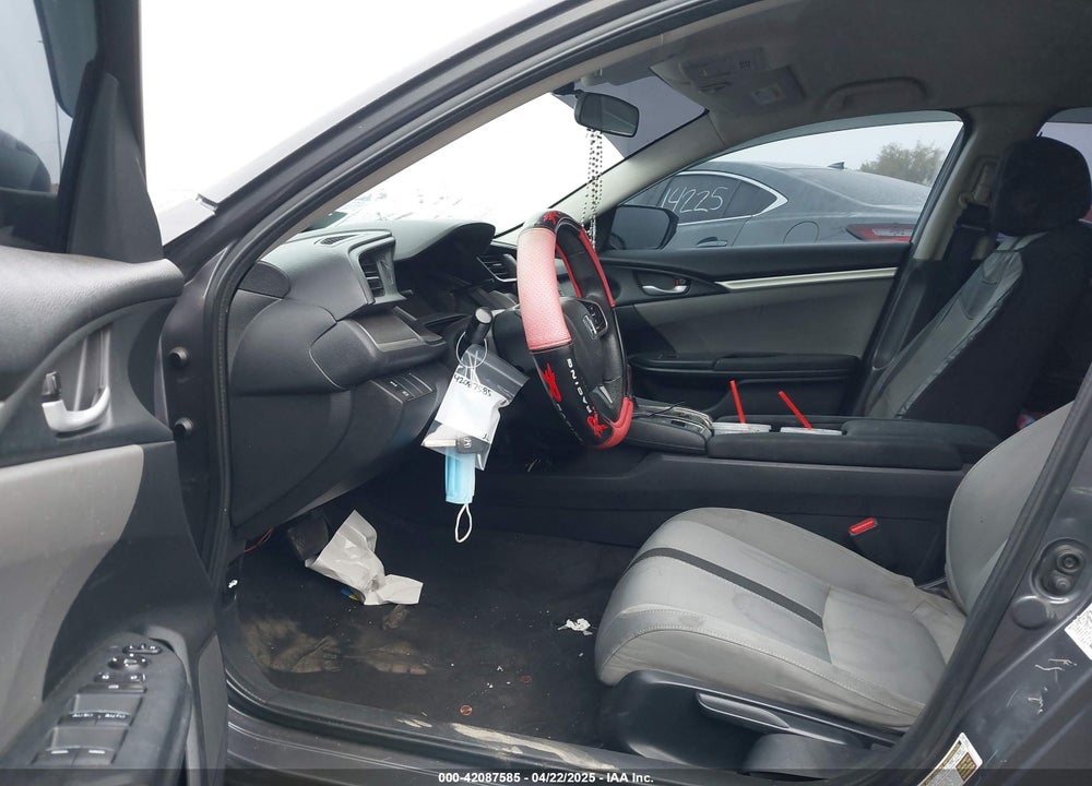 2016 HONDA CIVIC VIN: 2HGFC2F57GH537052