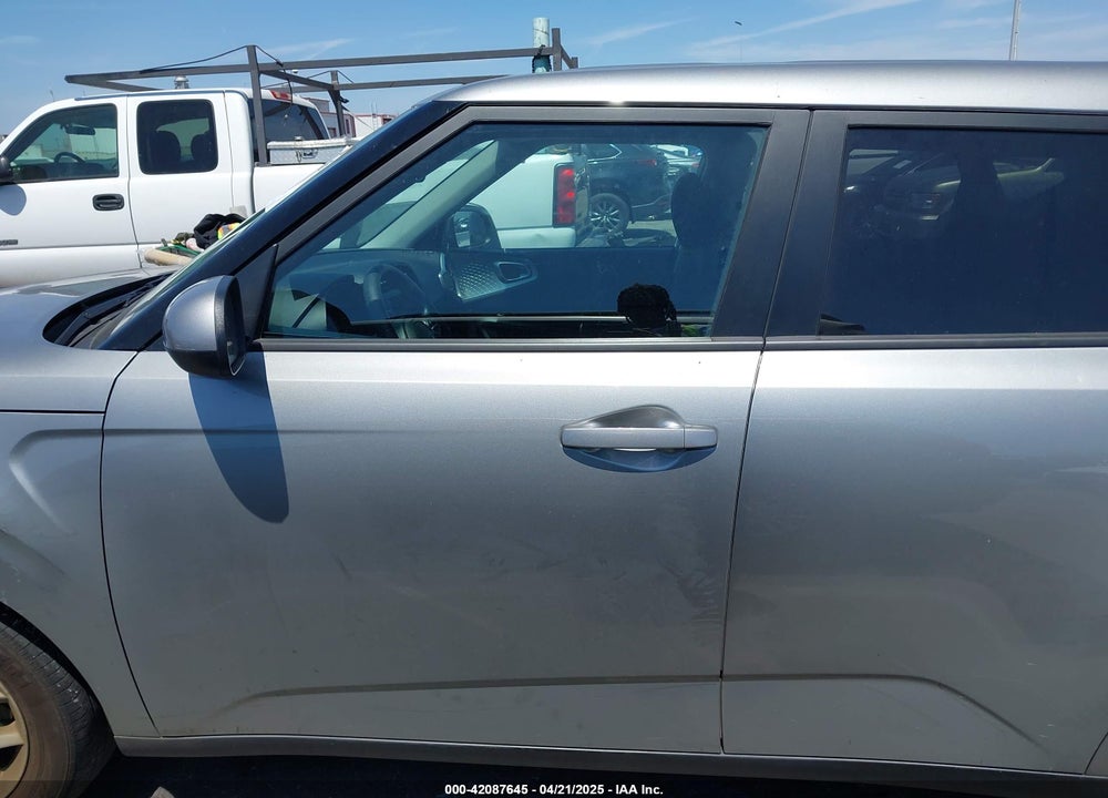 2023 KIA SOUL LX VIN: KNDJ23AU7P7888653