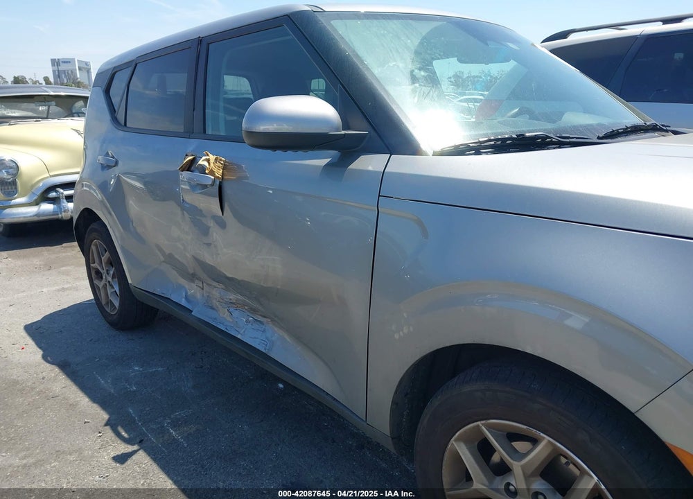 2023 KIA SOUL LX VIN: KNDJ23AU7P7888653