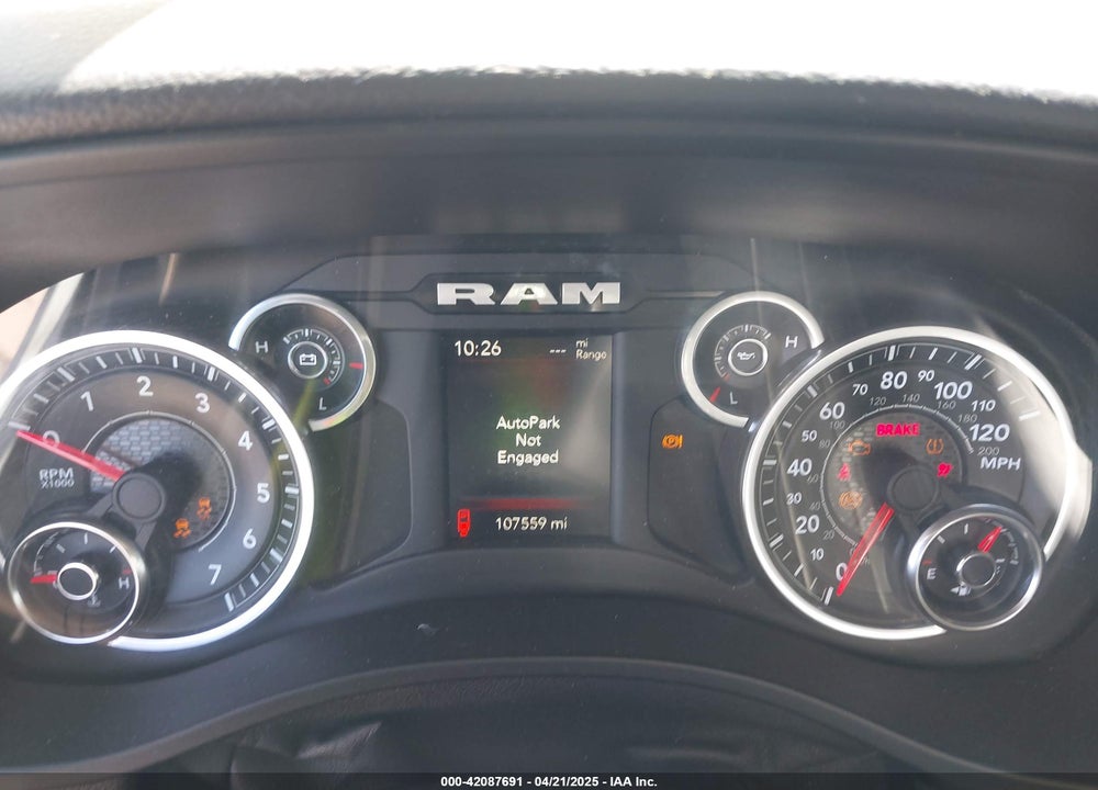 2020 RAM 1500 BIG HORN 4X2 5'7 BOX VIN: 1C6RREFT6LN100386