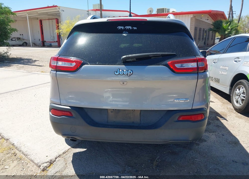 2017 JEEP CHEROKEE VIN: 1C4PJLCB3HW660925