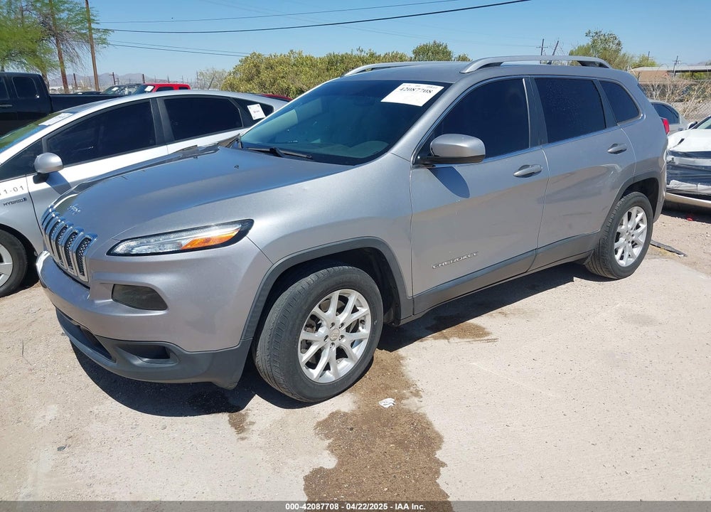 2017 JEEP CHEROKEE VIN: 1C4PJLCB3HW660925