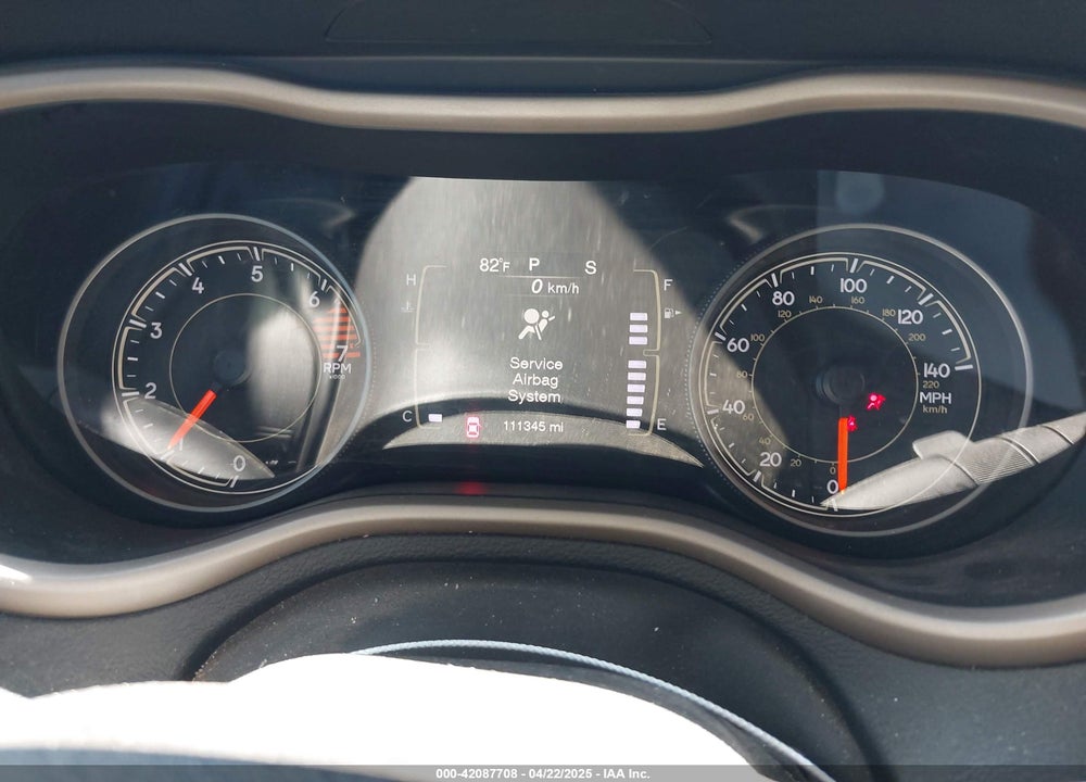 2017 JEEP CHEROKEE VIN: 1C4PJLCB3HW660925