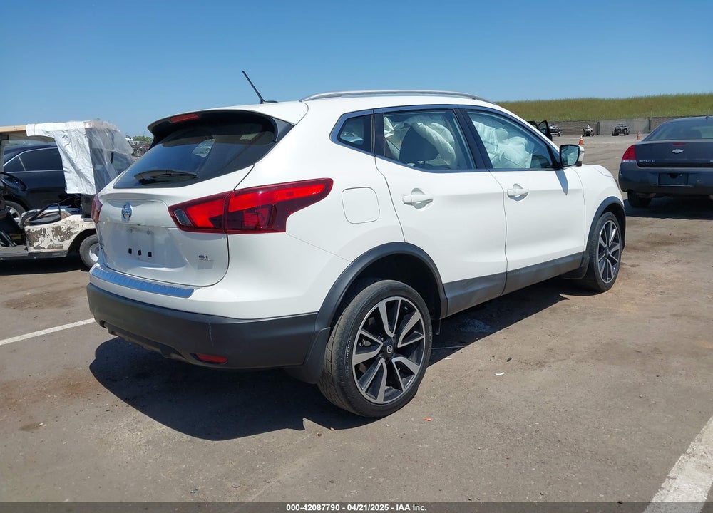2018 NISSAN ROGUE SPORT SL VIN: JN1BJ1CP9JW102192