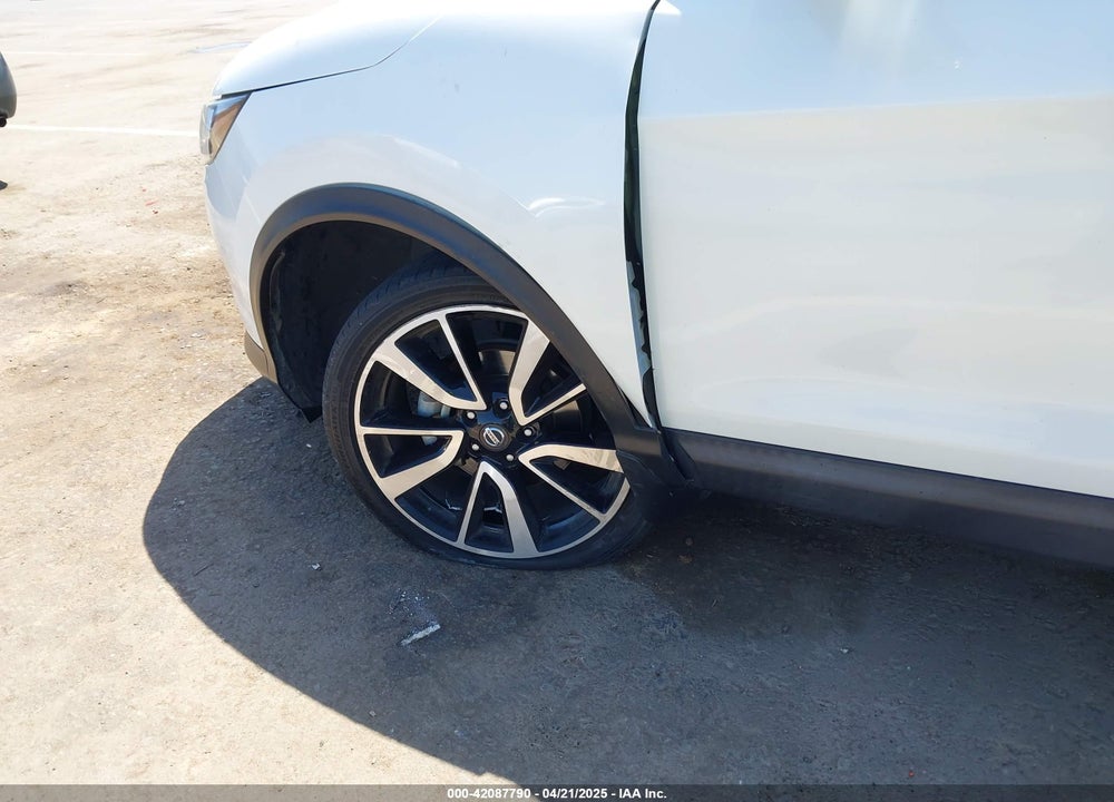 2018 NISSAN ROGUE SPORT SL VIN: JN1BJ1CP9JW102192