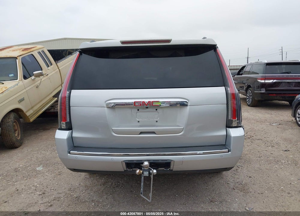 2015 GMC YUKON XL 1500 DENALI VIN: 1GKS1JKJ3FR592066