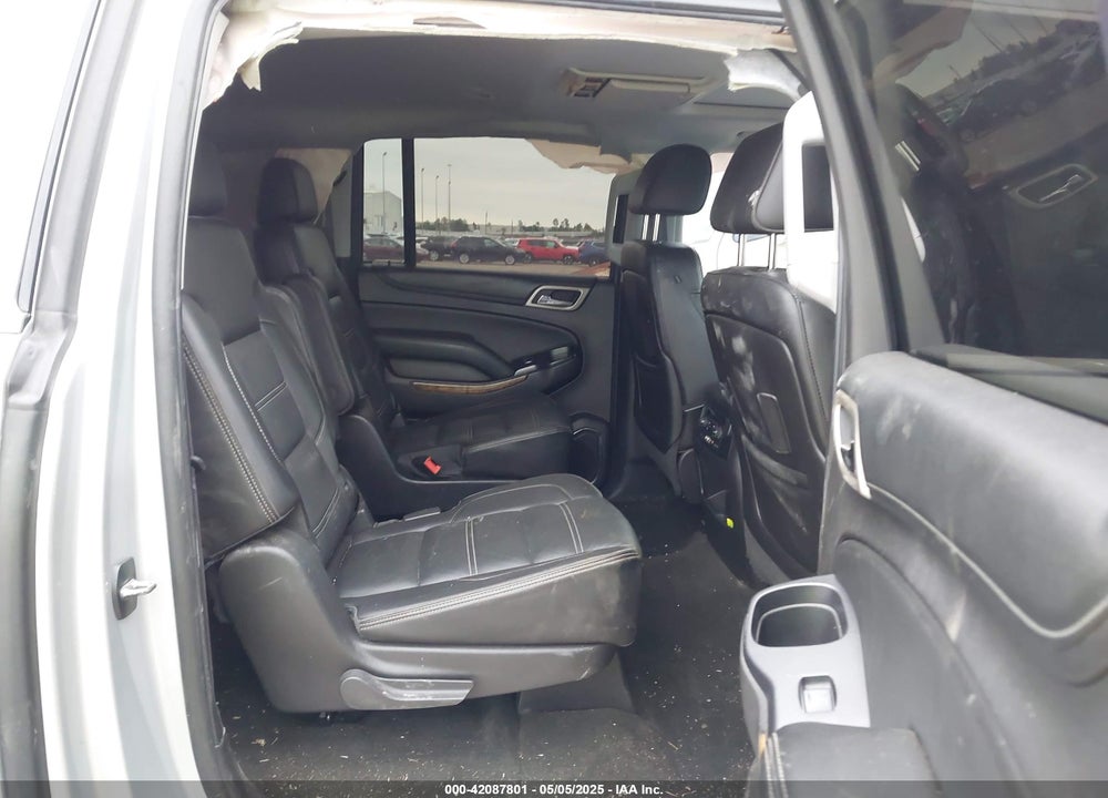 2015 GMC YUKON XL 1500 DENALI VIN: 1GKS1JKJ3FR592066