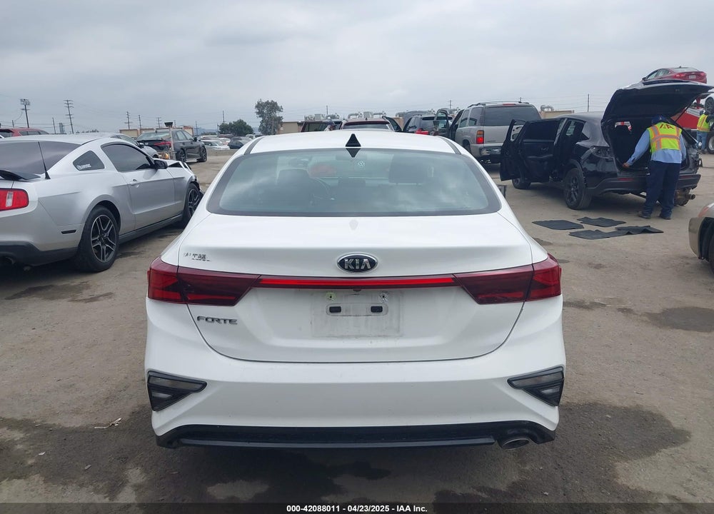 2020 KIA FORTE LXS VIN: 3KPF24AD5LE256210