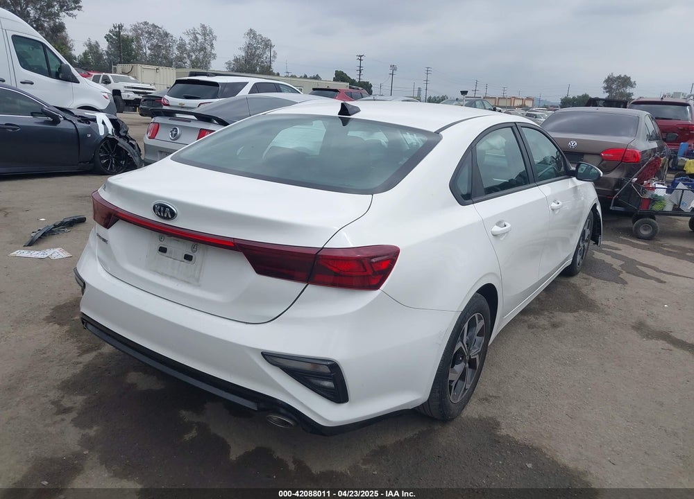 2020 KIA FORTE LXS VIN: 3KPF24AD5LE256210
