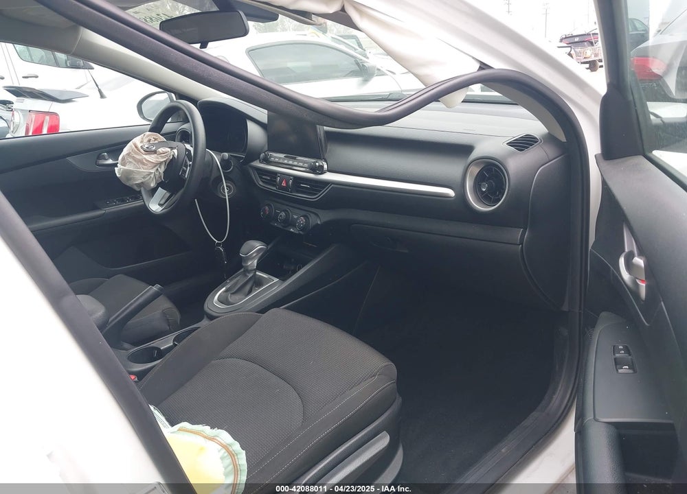 2020 KIA FORTE LXS VIN: 3KPF24AD5LE256210