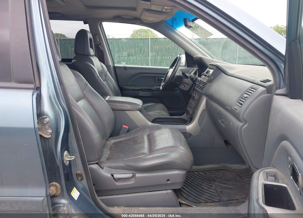 2005 HONDA PILOT EX-L VIN: 2HKYF18605H527479