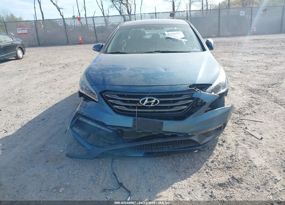 2015 HYUNDAI SONATA VIN: 5NPE34AF0FH085313