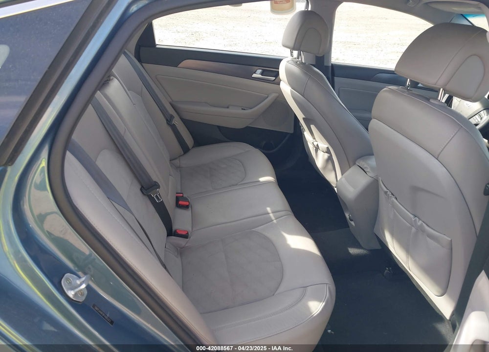 2015 HYUNDAI SONATA VIN: 5NPE34AF0FH085313