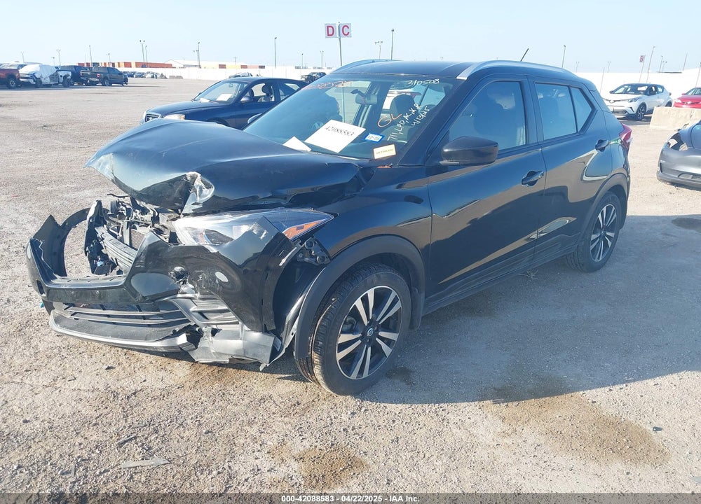 2018 NISSAN KICKS SV VIN: 3N1CP5CU0JL529749