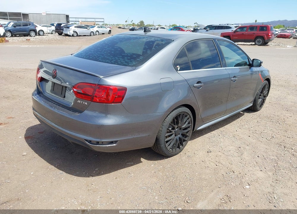 2012 VOLKSWAGEN JETTA VIN: 3VW4A7AJ4CM035668