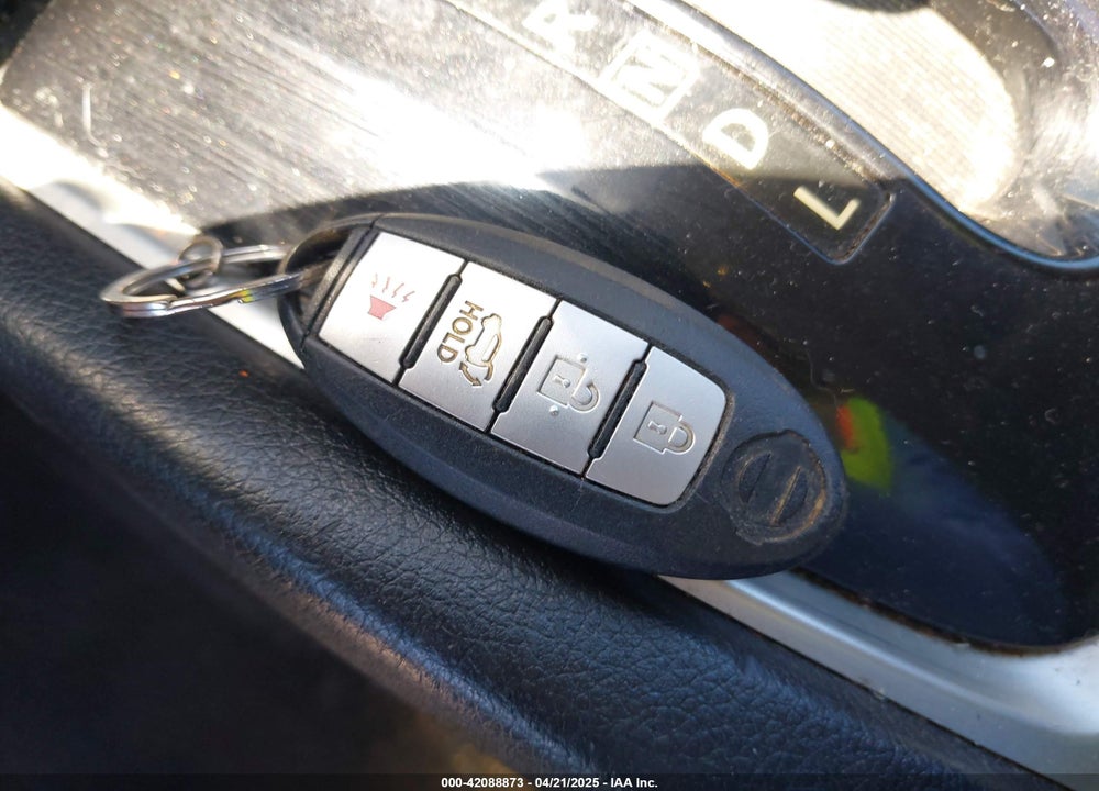 2015 NISSAN ROGUE VIN: 5N1AT2MT5FC784917
