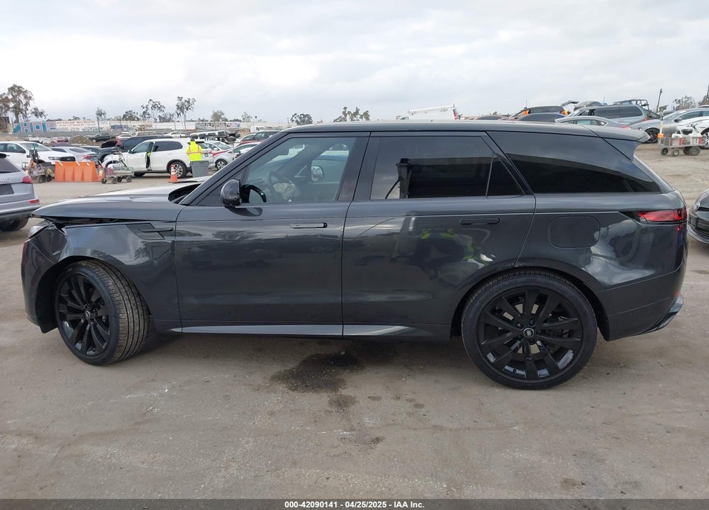 2025 LAND ROVER RANGE ROVER SPORT P460 DYNAMIC SE VIN: SAL1L9E45SA423111
