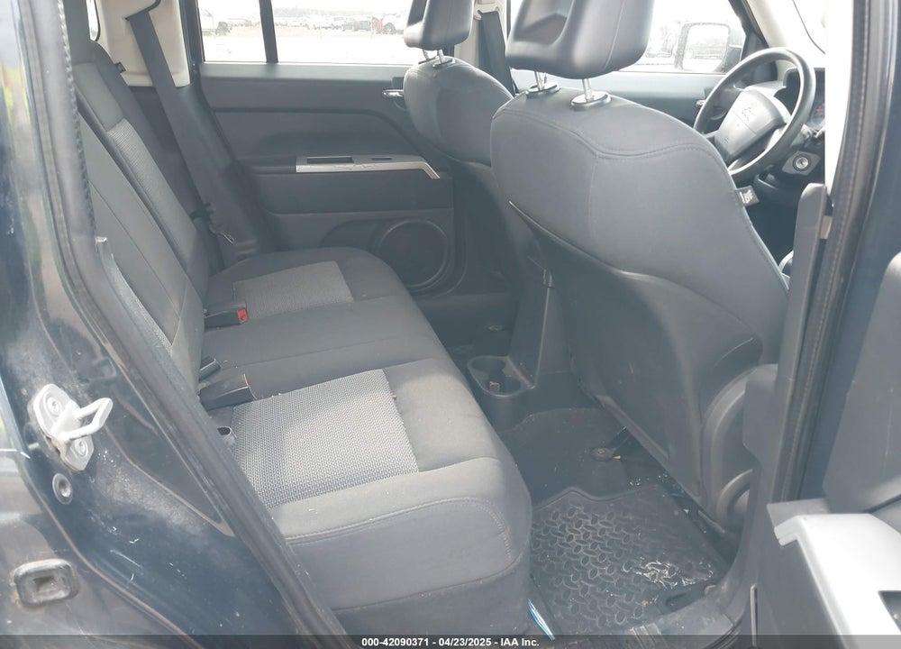 2008 JEEP PATRIOT SPORT VIN: 1J8FF28W88D688842