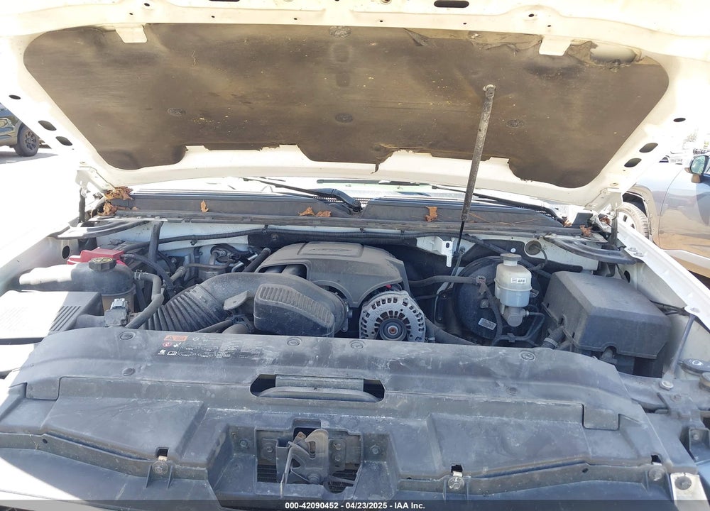 2014 CHEVROLET SUBURBAN 1500 VIN: 1GNSKJE70ER202460