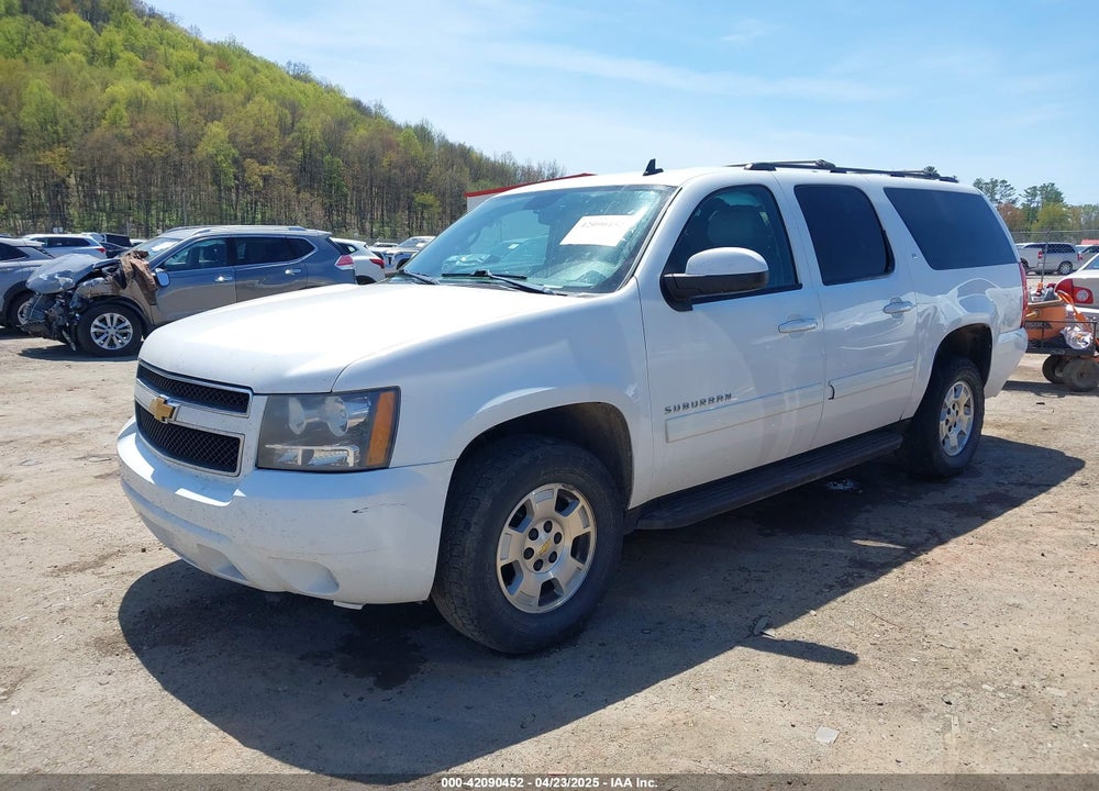 2014 CHEVROLET SUBURBAN 1500 VIN: 1GNSKJE70ER202460