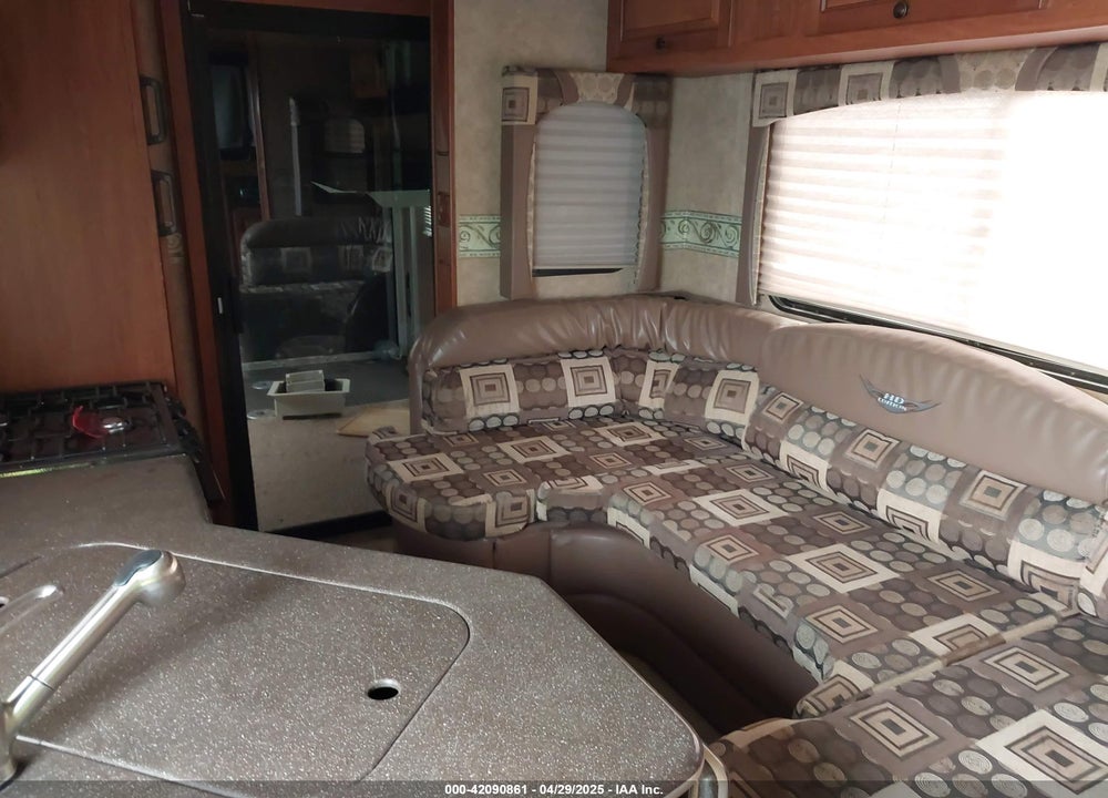 2011 HEARTLAND OTHER VIN: 5SFCG3628BE224400