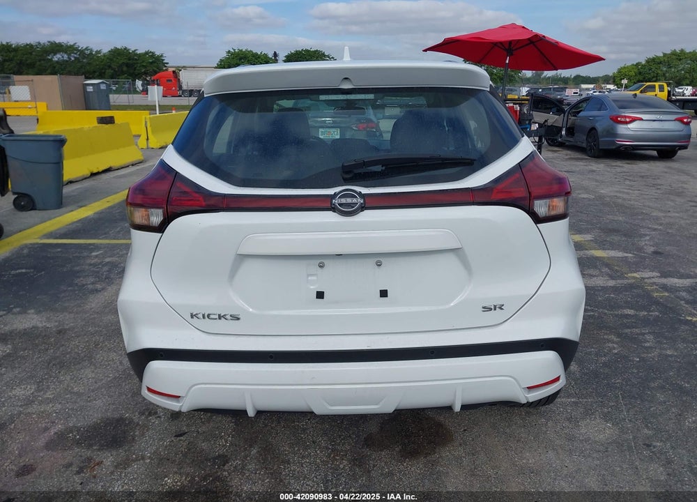 2024 NISSAN KICKS VIN: 3N1CP5DV0RL483942