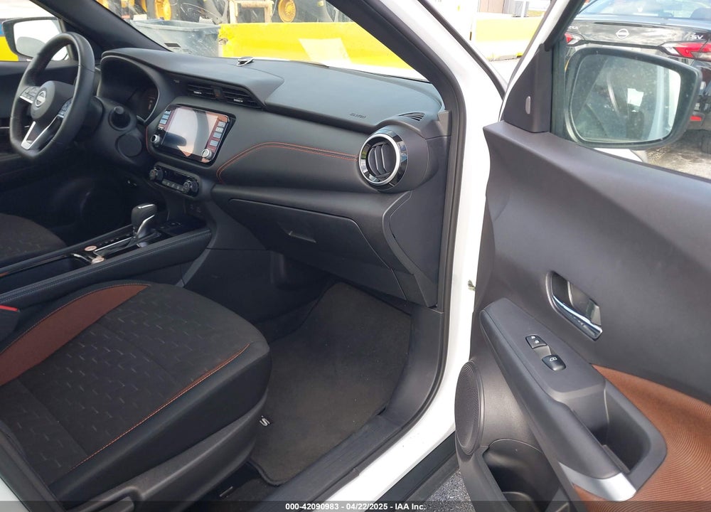 2024 NISSAN KICKS VIN: 3N1CP5DV0RL483942