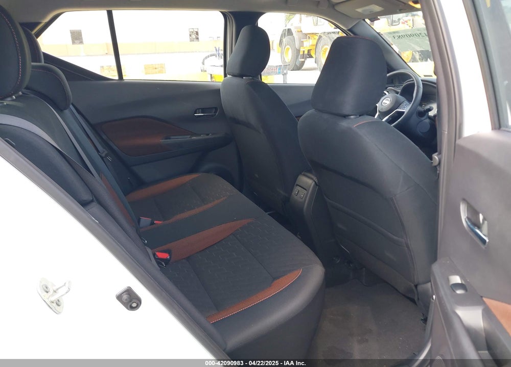 2024 NISSAN KICKS VIN: 3N1CP5DV0RL483942