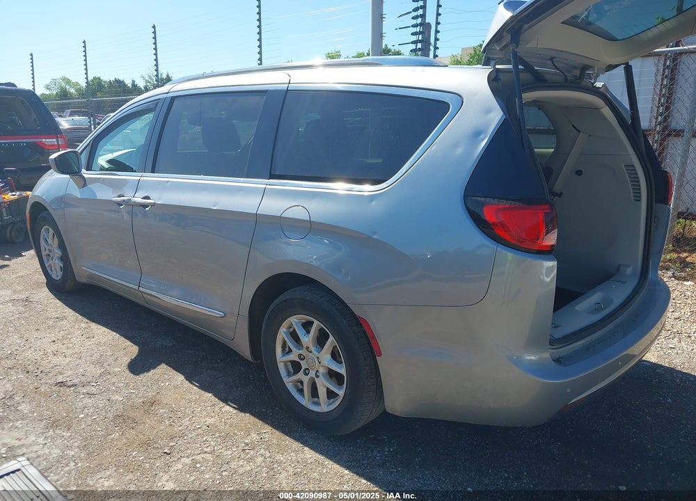 2020 CHRYSLER PACIFICA TOURING L VIN: 2C4RC1BG7LR140622
