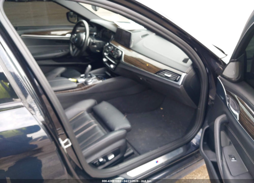 2018 BMW 540 VIN: WBAJE7C58JWD49881