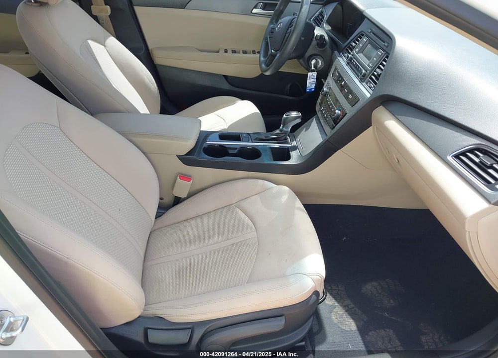 2017 HYUNDAI SONATA VIN: 5NPE24AF3HH585942