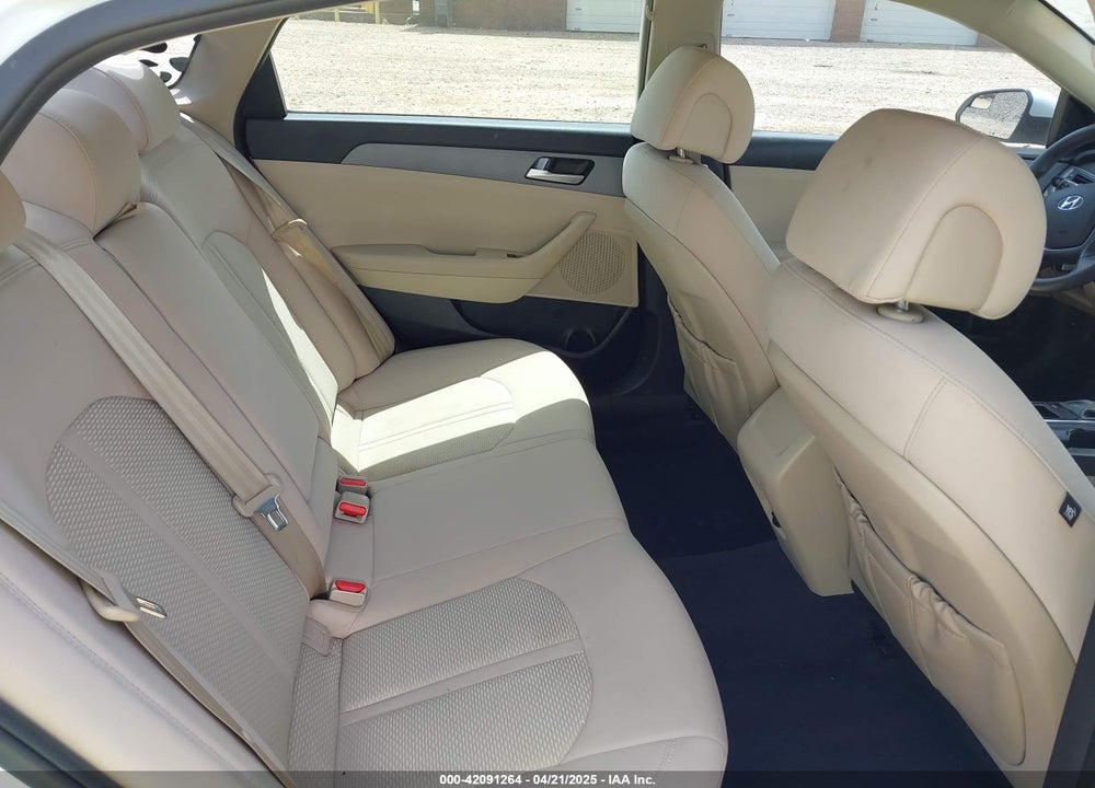 2017 HYUNDAI SONATA VIN: 5NPE24AF3HH585942