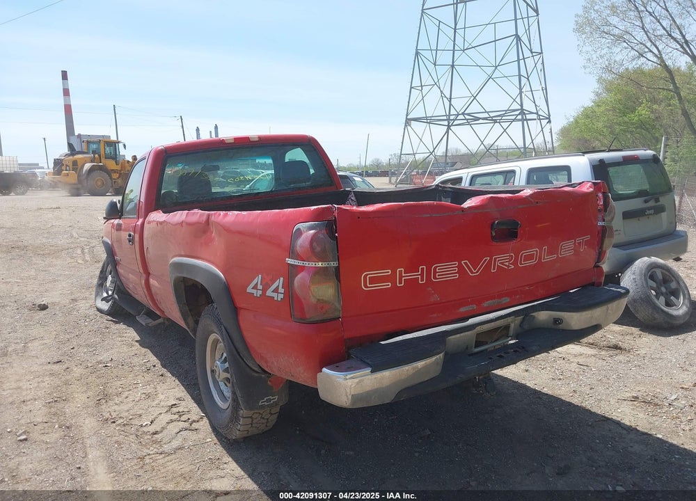 2005 CHEVROLET SILVERADO 2500HD WORK TRUCK VIN: 1GCHK24U15E295271