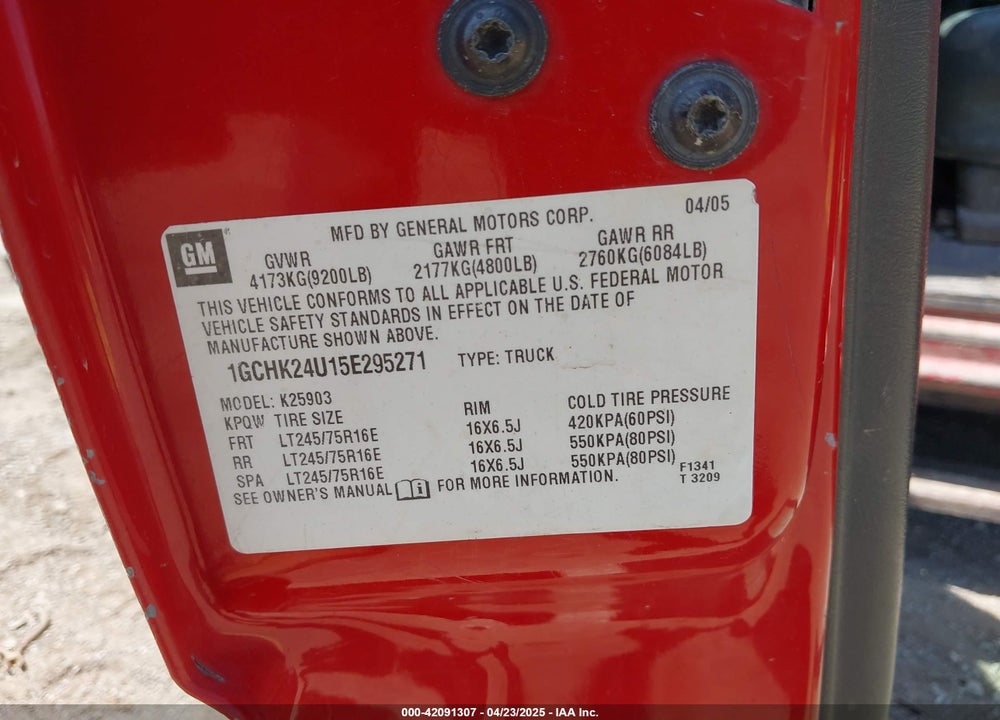 2005 CHEVROLET SILVERADO 2500HD WORK TRUCK VIN: 1GCHK24U15E295271