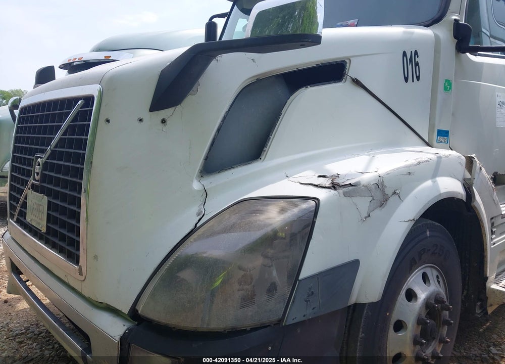 2006 VOLVO VN VIN: 4V4NC9GH16N400873